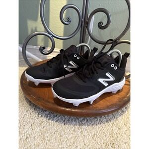 New Balance Fresh Foam Velo v3 Women Fastpitch Molded Softball Cleats Sz 8.5 Blk